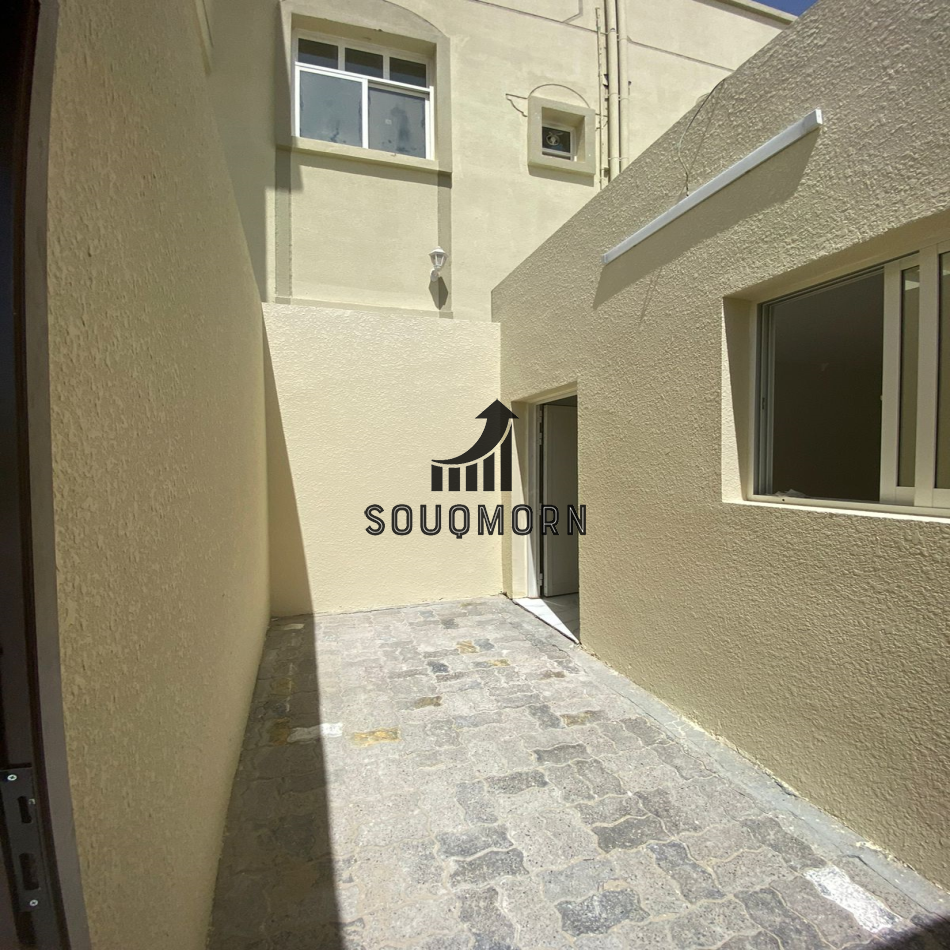 Studio with private entrance and internet south of Al Shamkha